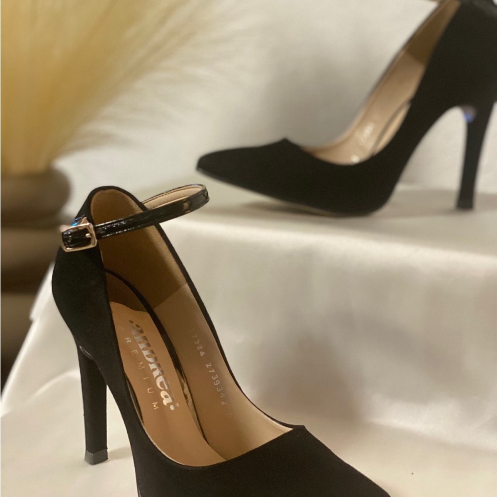 Gorgeous Black Fabric High Heels From Andrea With Ankle Strap - Picture 3 of 5